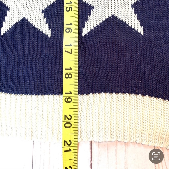 The Classic American Flag Stars and Stripes Americana Sweater Size Medium - Picture 7 of 8